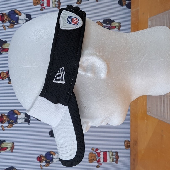 Atlanta Falcons New Era embroidered logo white & black NFL velcro tab visor hat - Picture 2 of 9